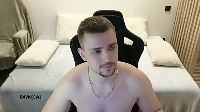 Larstar01 live XXX chat