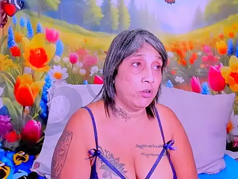 indianroxy: онлайн-секс-чат