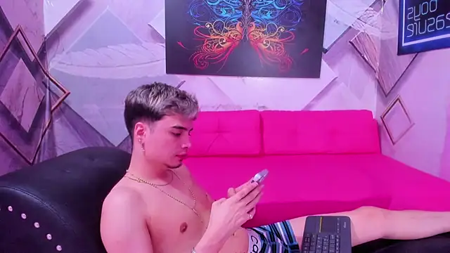 XXX chat uživo modela rhabena_boysex