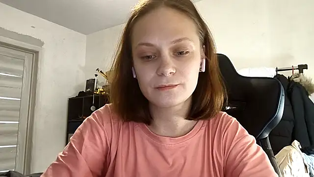 Chatroom XXX en direct de LuluSweetyGirl