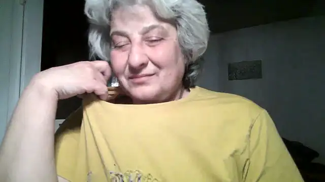 Pokazy przed kamerką – ExquisiteMature