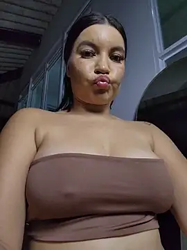 Chatroom XXX en direct de Pretty_Julieta