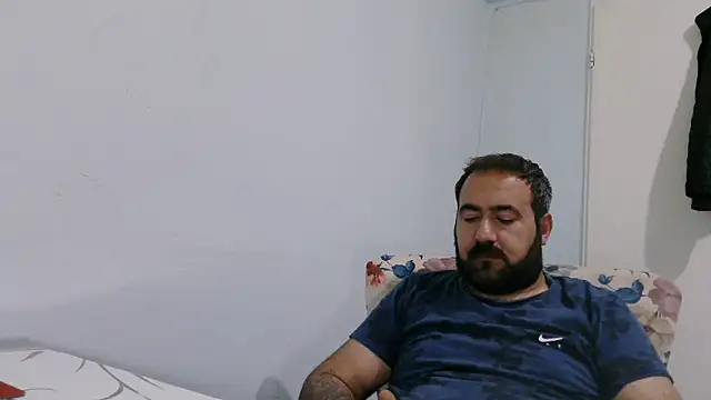 Chat +18 de mio_jaks ao vivo