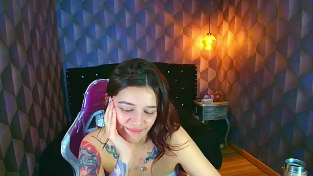 แชท XXX สดของ LiaHarryis