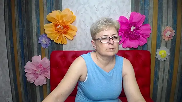 EmiliaGree: απευθείας συνομιλία ΧΧΧ