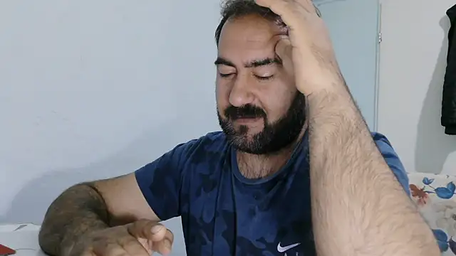 mio_jaks Chat XXX in diretta