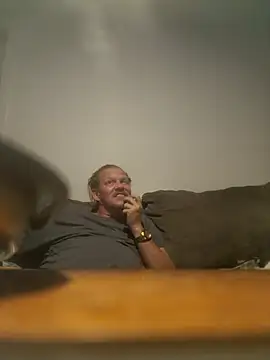 Онлайн чат XXX yourMasterisBored