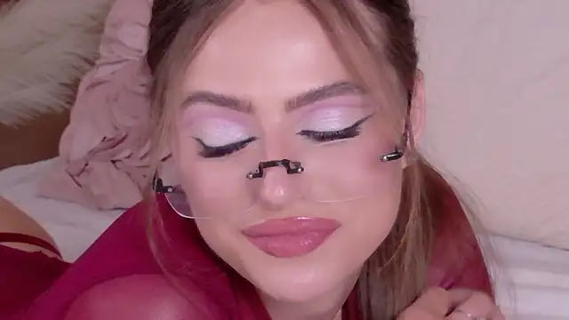 Sienna_VossのライブXXXチャット