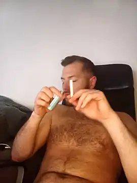 Živý XXX chat THE_CHEEKY_ALPHA