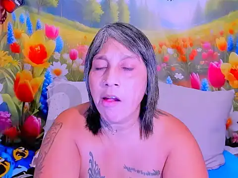 Živý XXX chat indianroxy