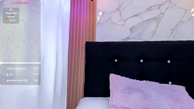 Anniie__Evans – Naživo XXX chat