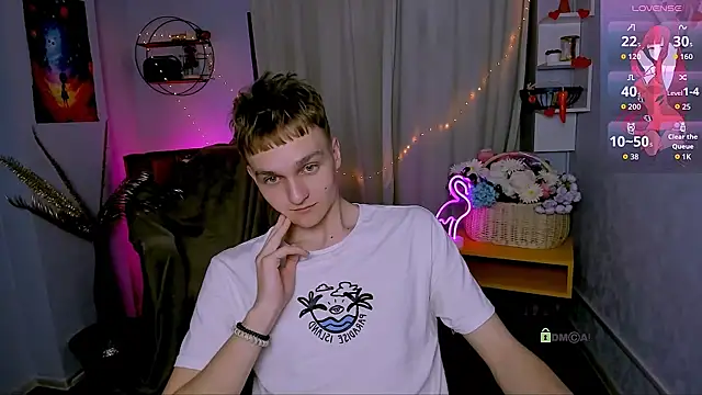 john_lik Chat XXX in diretta