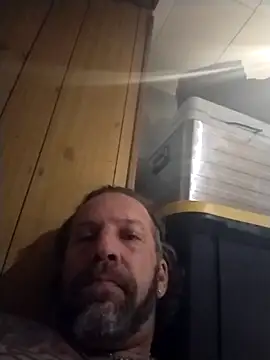 AceticPinscher Chat XXX in diretta