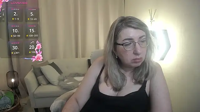 KKMimiKK 라이브 XXX 채팅