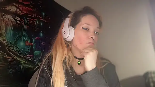 Chat +18 de FRRANNKIE ao vivo