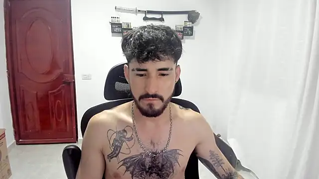 Онлайн чат XXX DmitriSanders