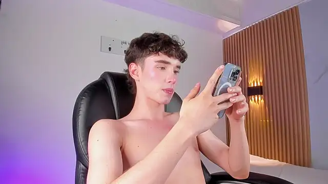 Онлайн чат XXX austin_rouse