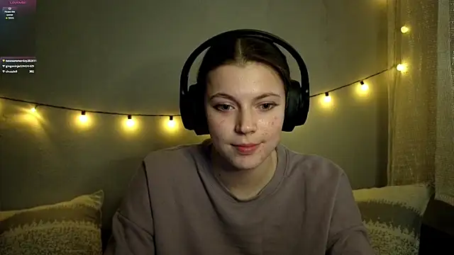 Show modela CutieAnny na web-kameri