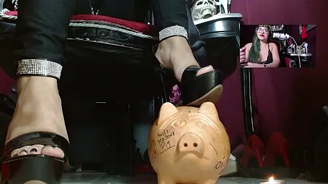 Chat XXX en directo de MeGoddesSara