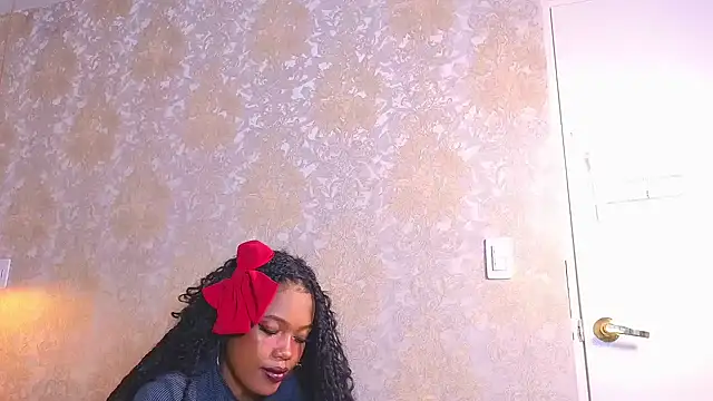 CrystalBrooke3x: онлайн-секс-чат