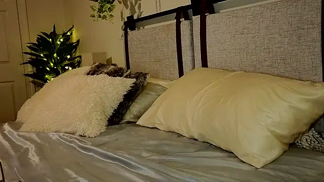 ivynyxx's Webcam Show