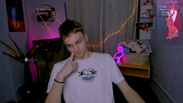 Show modela john_lik na web-kameri