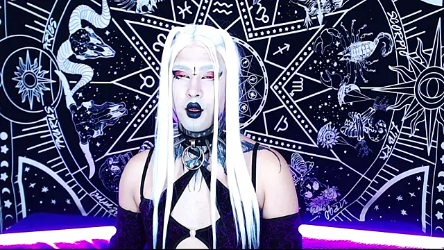 Вебкам-шоу naomi_satan