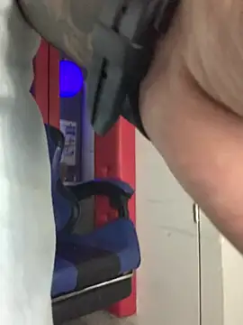 Pokazy przed kamerką – KyleJoss30