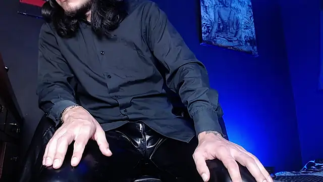 Dicaprioo_ Adlı Modelin Canlı XXX Sohbeti