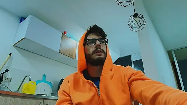 Онлайн чат XXX thomas_gun