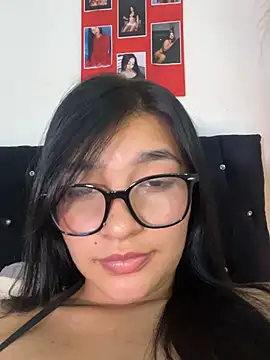 Chat +18 de Hhannachiki ao vivo