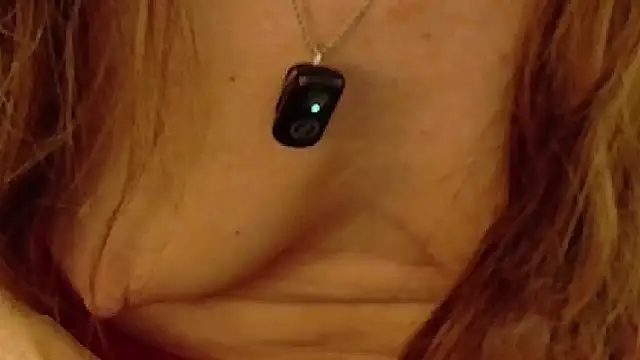 OnlynikiのライブXXXチャット