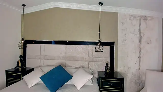 CloheBell's Live XXX Chat