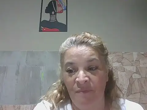 momismilf544's Live XXX Chat