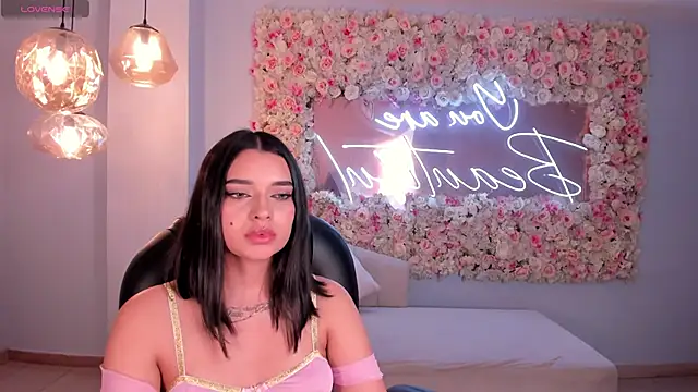 SkyDelacroix – Naživo XXX chat