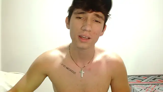 ChicoMaloFfF's Live XXX Chat