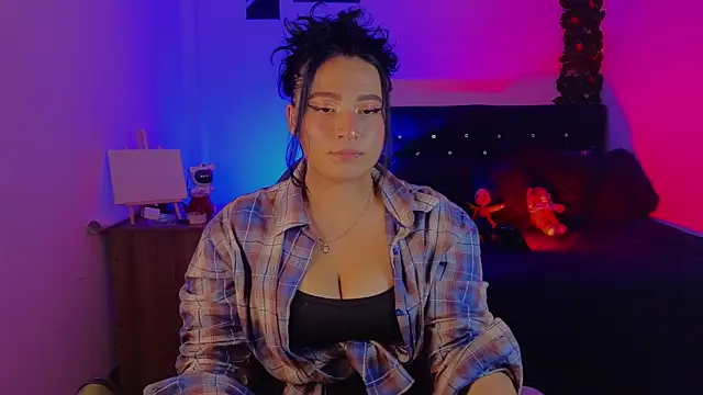 Pauilina élő XXX-chatje