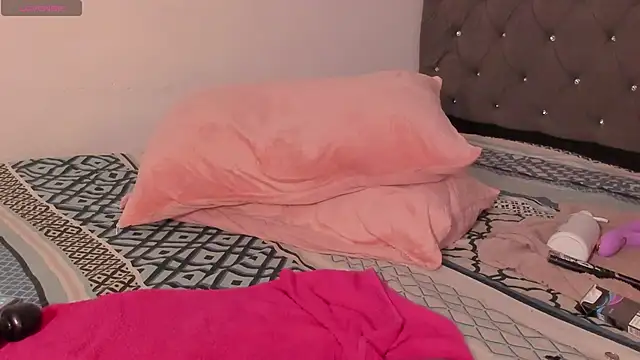 Chat +18 de lara_murphy ao vivo