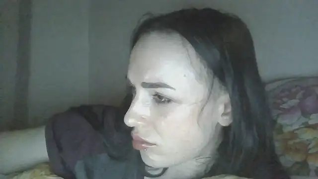 Czat XXX na żywo – Trinsy_Love