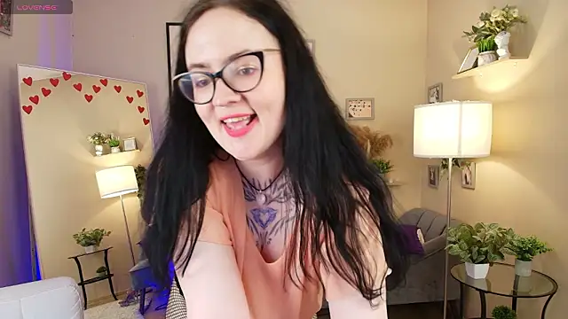 Catherine_Moore_ Live XXX-chat