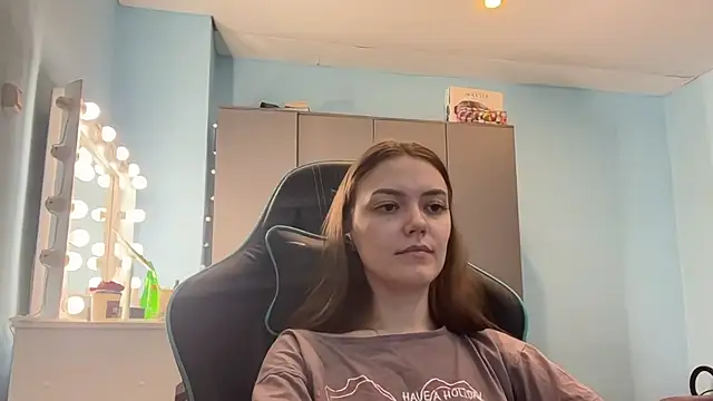 Chat +18 de AndreeMerryman ao vivo