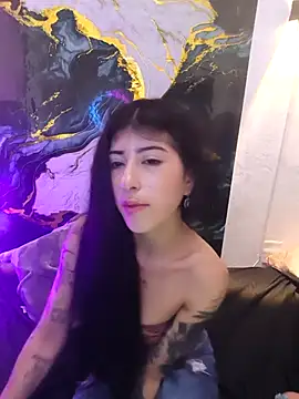 chaymae_nah_n Webbikameraesitys