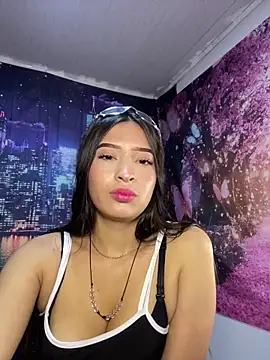 Itze_Mua Chat XXX in diretta