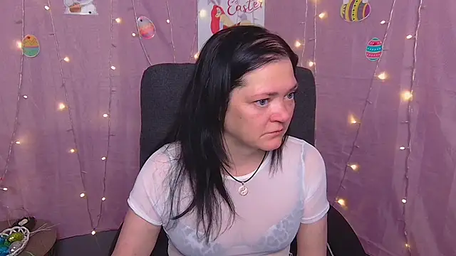 LauraFinn's Live XXX Chat