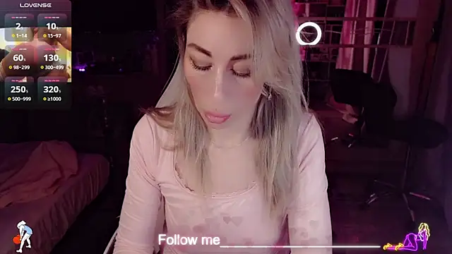 แชท XXX สดของ AnnieGOld_