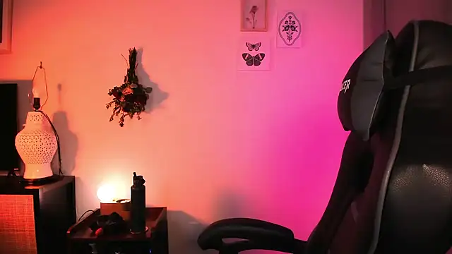 Онлайн чат XXX MelroseStrip