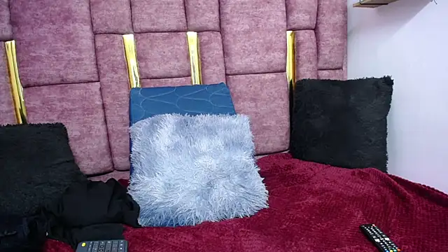 SKARLET_KOVA Live XXX-Chat