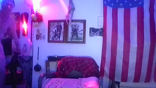 Undercover_Pornstar webkamerás műsora