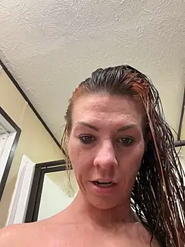 Chat +18 de tastemecaroline ao vivo