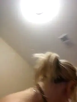 AmethystFoxxのライブXXXチャット